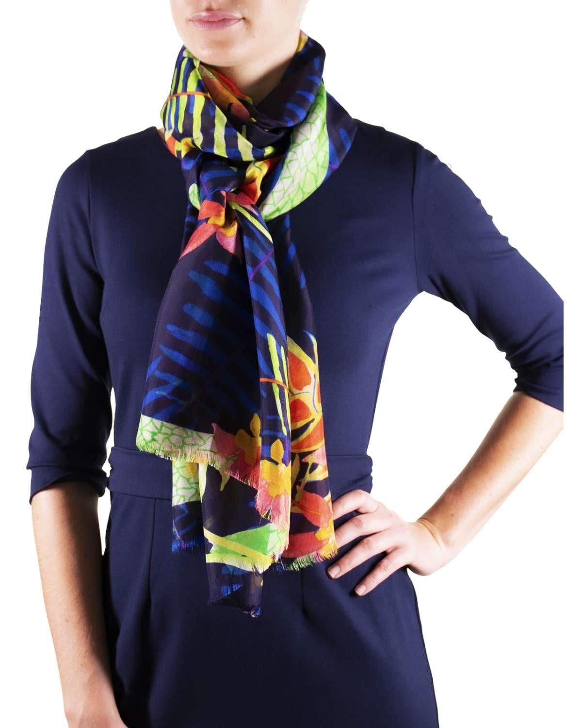 Bandeau foulard ceinture 3 en 1 aux motifs modernes et colorés.